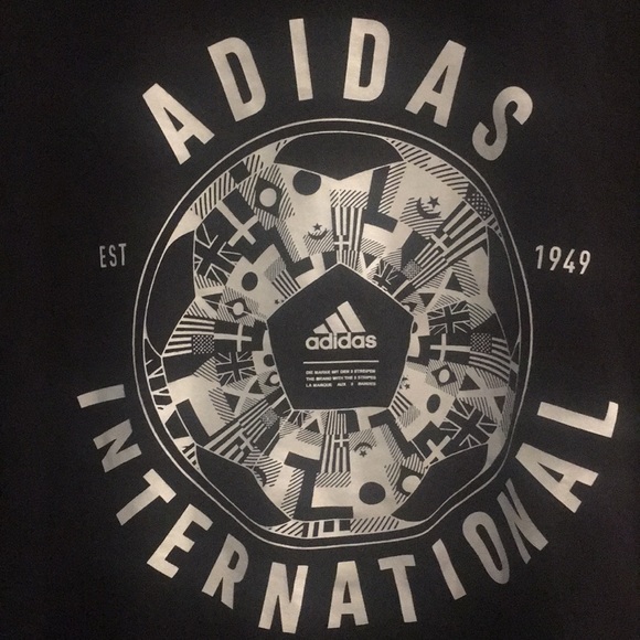 adidas Other - ADIDAS T-Shirt (XL) adidas Other - ADIDAS T-Shirt (XL)